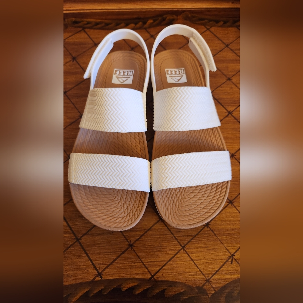 Reef White and Tan Sandals